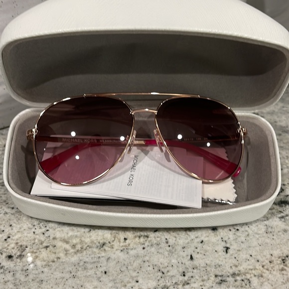 Michael Kors Sunglasses 😎 - Picture 13 of 13
